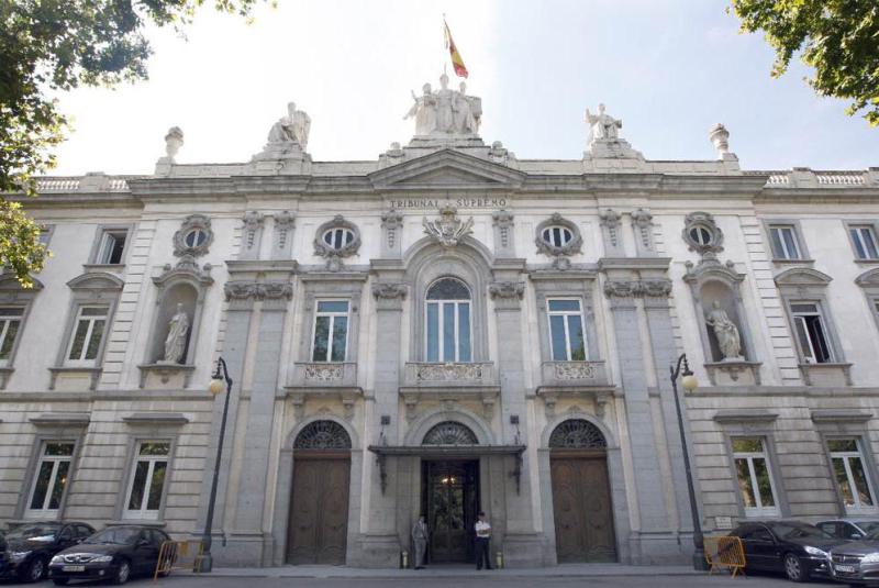 <!--:es-->El Supremo deja a Industria con un palmo de narices y seguirá adelante con los recursos contra el ‘hachazo’ a las renovables<!--:-->