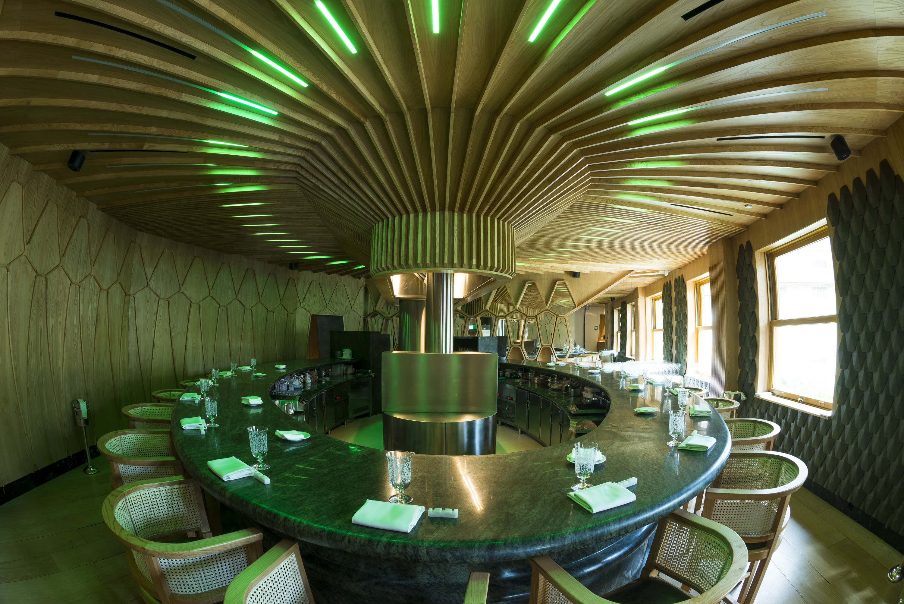 <!--:es-->Electricidad Guerra colabora en el proyecto de iluminación del Restaurante A´BARRA de Madrid<!--:-->