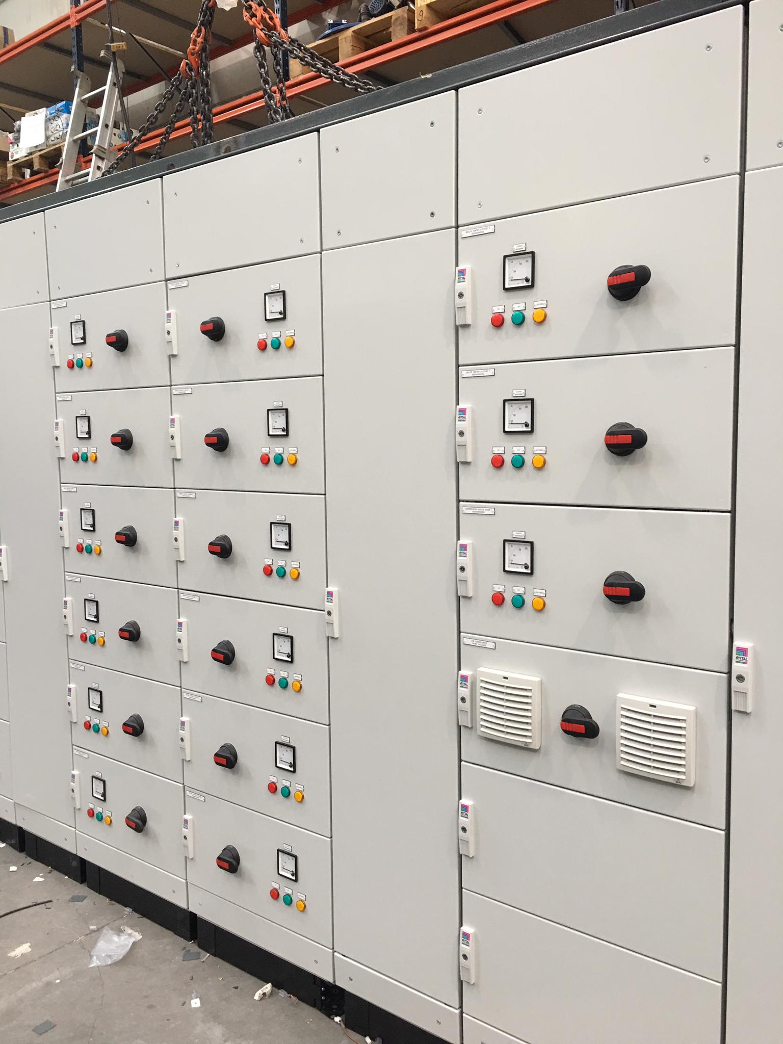 <!--:es-->La Eléctrica suministra el equipamiento necesario a P&D Automatización para llevar a cabo el diseño y la fabricación de Centros de Control de Motores a medida y acorde a la normativa diseñadas por Rittal, partner industrial de Grupo Elekra<!--:-->