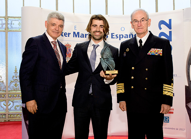 Imagen del ganador del premio Clúster Marítimo de Grupo Elektra