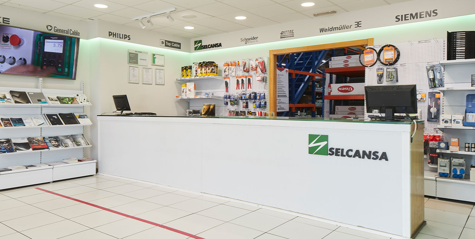 Selcansa SANTANDER - Store - Grupo Elektra